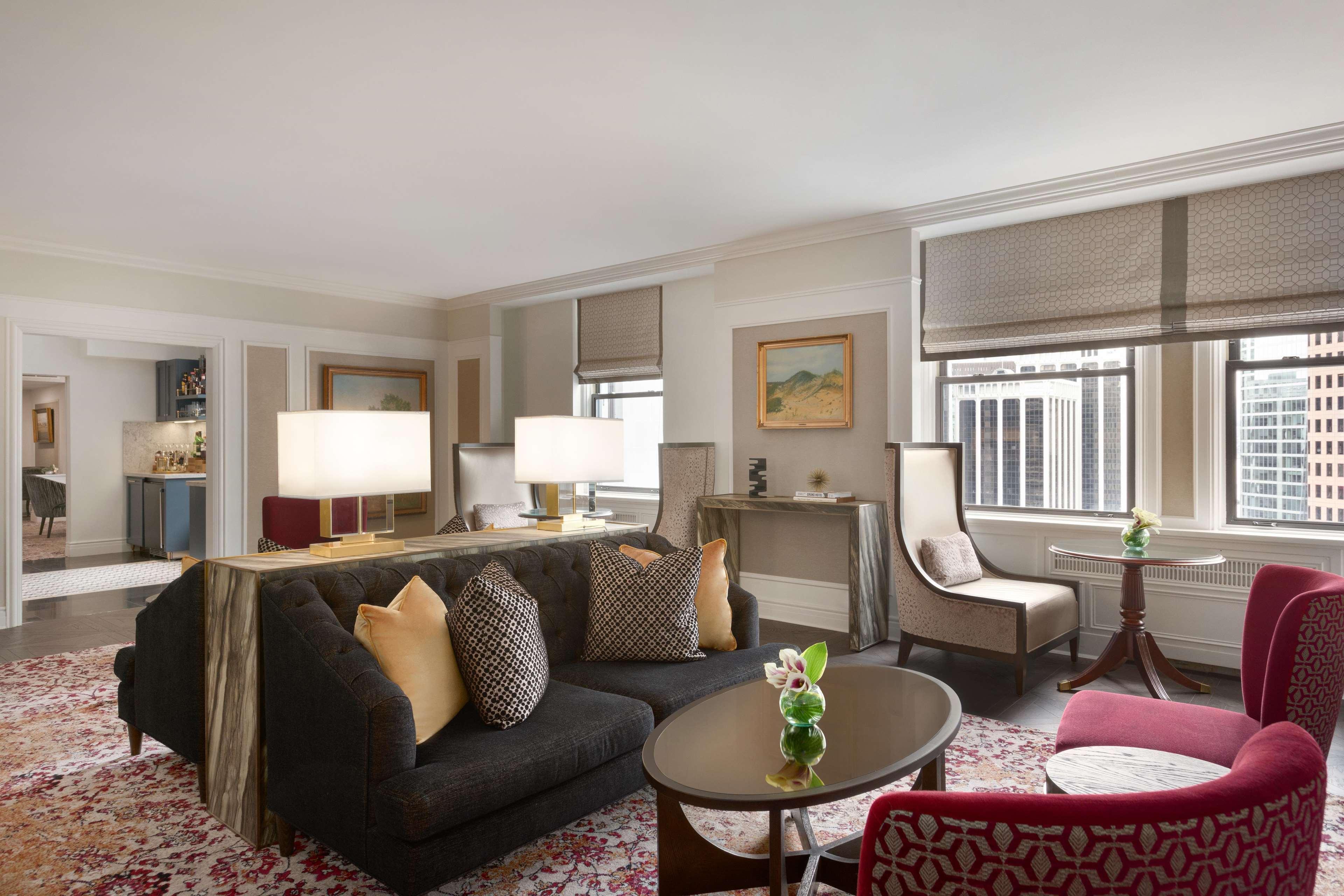 Fairmont Hotel Vancouver Dış mekan fotoğraf A suite at the hotel