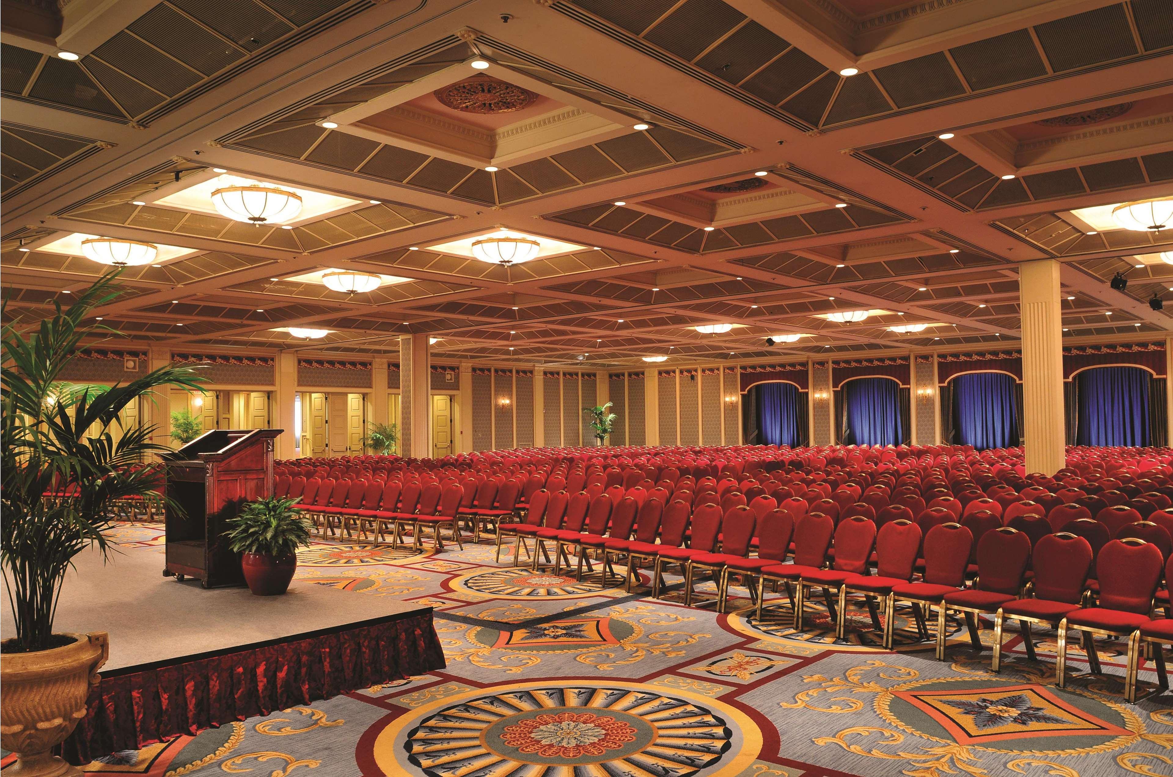 Fairmont Hotel Vancouver Konforlar fotoğraf The Grand Ballroom